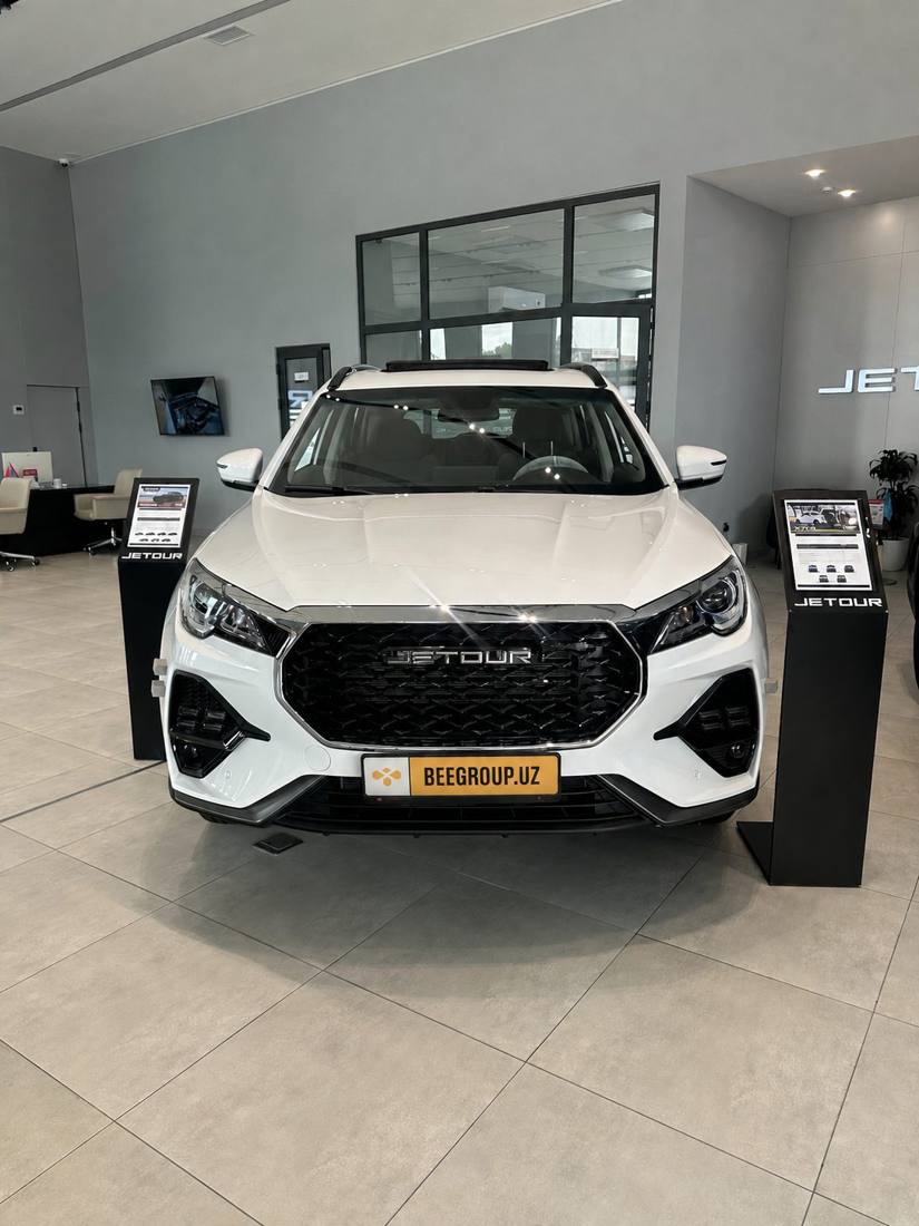 Jetour X70 nasiyaga Toshkentda — rakurs 3